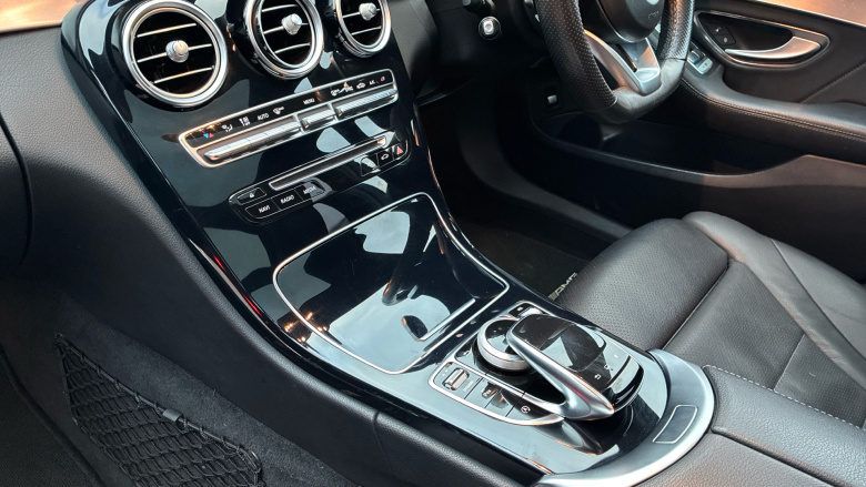 Mercedes-Benz C-Class C220d AMG Line Premium 4dr Auto Diesel Saloon